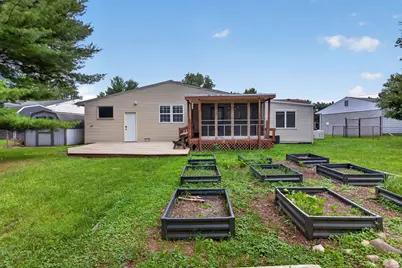 564 Birchwood Street, Jackson, MI 49203 - Photo 49