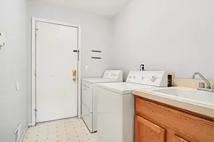 1829 Michelle Ct, Ann Arbor, MI 48105 - Photo 23