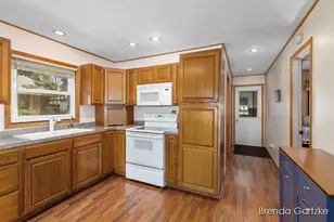 8836 W Suwanee Trail, Howard City, MI 49329 - Photo 11