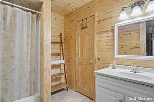 301 N Clay St, Greenville, MI 48838 - Photo 31