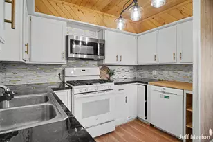 301 N Clay St, Greenville, MI 48838 - Photo 13