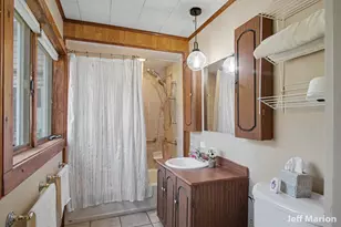 301 N Clay St, Greenville, MI 48838 - Photo 21