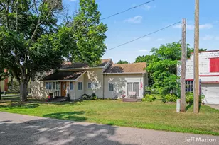 301 N Clay St, Greenville, MI 48838 - Photo 51
