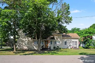 301 N Clay St, Greenville, MI 48838 - Photo 57