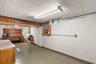 1901 Greenlawn Ave, Kalamazoo, MI 49006 - Photo 23