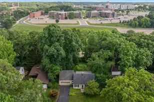 1901 Greenlawn Ave, Kalamazoo, MI 49006 - Photo 33
