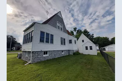 207 N Douglas Street, Bronson, MI 49028 - Photo 33