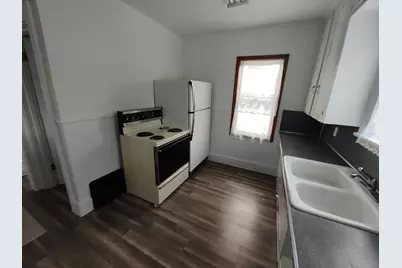 207 N Douglas Street, Bronson, MI 49028 - Photo 3