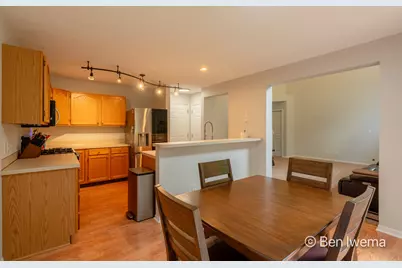 3916 Old Elm Drive SE, Kentwood, MI 49512 - Photo 9
