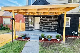 6849 SW Rosemont Ave SW, Detroit, MI 48228 - Photo 1