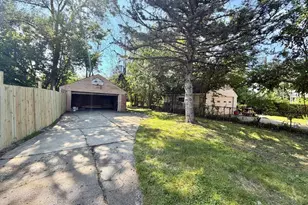 6849 SW Rosemont Ave SW, Detroit, MI 48228 - Photo 5