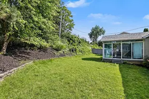 416 Upton Dr, Saint Joseph, MI 49085 - Photo 23