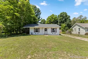 485 Park St, Wayland, MI 49348 - Photo 1