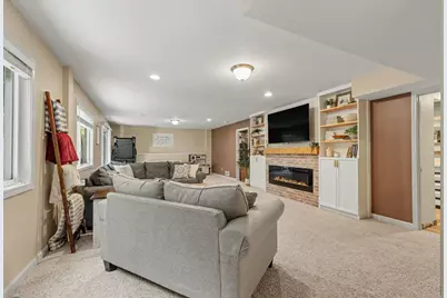 944 Oak Brook Court, Middleville, MI 49333 - Photo 17