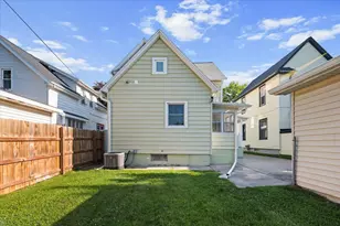 1110 Sibley St NW, Grand Rapids, MI 49504 - Photo 7