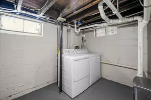 1110 Sibley St NW, Grand Rapids, MI 49504 - Photo 25