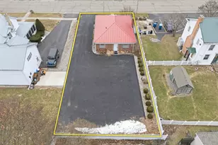 214 South St, Jonesville, MI 49250 - Photo 23