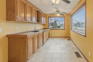 214 South St, Jonesville, MI 49250 - Photo 5