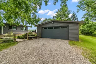 5501 Sunset Path, Stevensville, MI 49127 - Photo 9