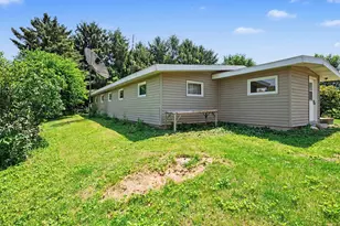 5405 Hartman Rd, Eau Claire, MI 49111 - Photo 33