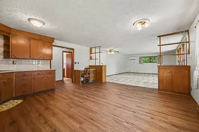 5405 Hartman Road, Eau Claire, MI 49111 - Photo 7