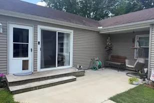 926 Bryant Ave, Jackson, MI 49202 - Photo 11