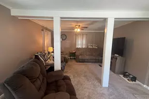 926 Bryant Ave, Jackson, MI 49202 - Photo 3