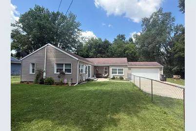 926 Bryant Avenue, Jackson, MI 49202 - Photo 1
