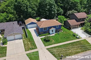 238 Childsdale Ave NE, Rockford, MI 49341 - Photo 27
