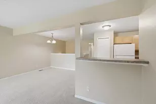 2910 Signature Blvd, Ann Arbor, MI 48103 - Photo 15