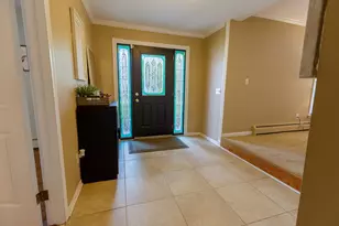 37243 Maple Leaf Ct, Clinton, MI 48036 - Photo 5