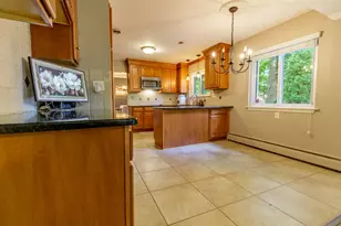 37243 Maple Leaf Ct, Clinton, MI 48036 - Photo 13