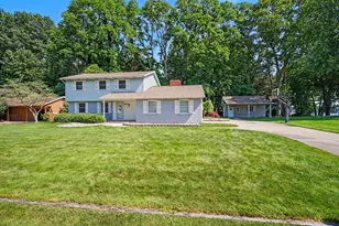 16115 Harbor View Dr, Spring Lake, MI 49456 - Photo 5