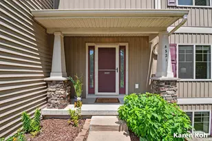 4521 Burton Forest Ct SE, Grand Rapids, MI 49546 - Photo 5