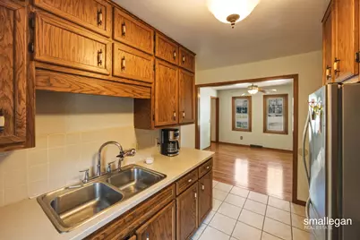 827 Shadybrook Drive, Holland, MI 49424 - Photo 7