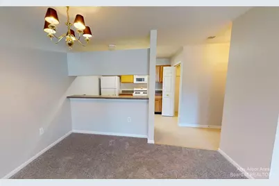 2785 S Knightsbridge Circle, Ann Arbor, MI 48105 - Photo 7