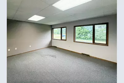 3 Heritage Oak Lane #Entire bldg, Battle Creek, MI 49015 - Photo 5