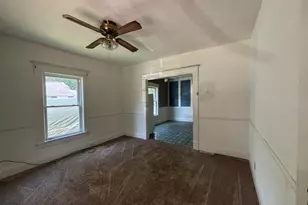 217 Lester Ave, Dowagiac, MI 49047 - Photo 5