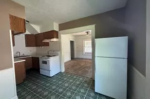 217 Lester Ave, Dowagiac, MI 49047 - Photo 3