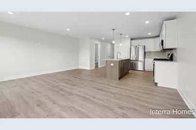 916 Indiana Avenue #15, South Haven, MI 49090 - Photo 5