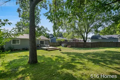 1911 Benjamin Avenue NE, Grand Rapids, MI 49505 - Photo 27
