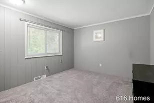 1911 Benjamin Ave NE, Grand Rapids, MI 49505 - Photo 15
