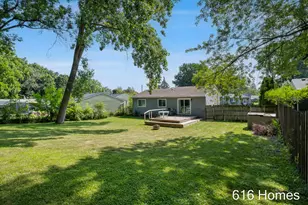 1911 Benjamin Ave NE, Grand Rapids, MI 49505 - Photo 25