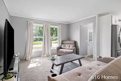1911 Benjamin Avenue NE, Grand Rapids, MI 49505 - Photo 3