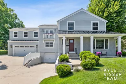2412 Lake Drive SE, East Grand Rapids, MI 49506 - Photo 41