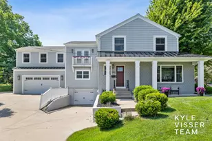 2412 Lake Dr SE, East Grand Rapids, MI 49506 - Photo 41