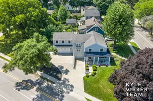 2412 Lake Dr SE, East Grand Rapids, MI 49506 - Photo 43