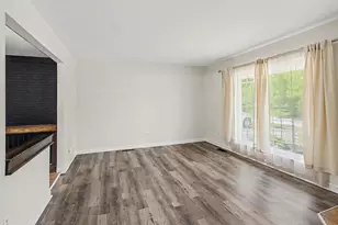9155 Satelite Dr, White Lake, MI 48386 - Photo 7