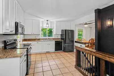 9155 Satelite Drive, White Lake, MI 48386 - Photo 9