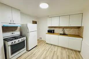 54 E Fairmount Ave, Pontiac, MI 48340 - Photo 13